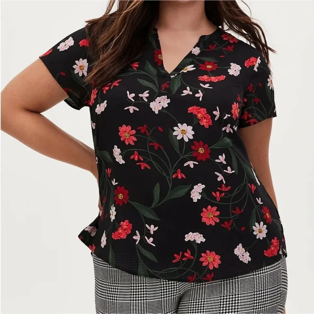 Torrid Georgette Floral Split Neck Blouse - Picture 1 of 6